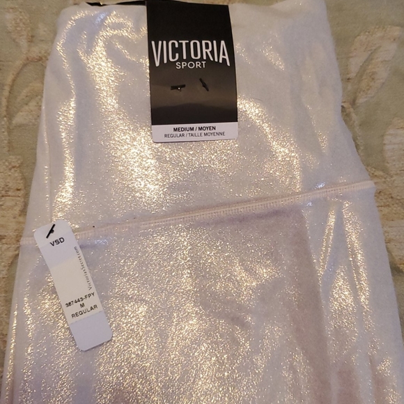Victoria Secrets Workout Tights - Picture 3 of 3